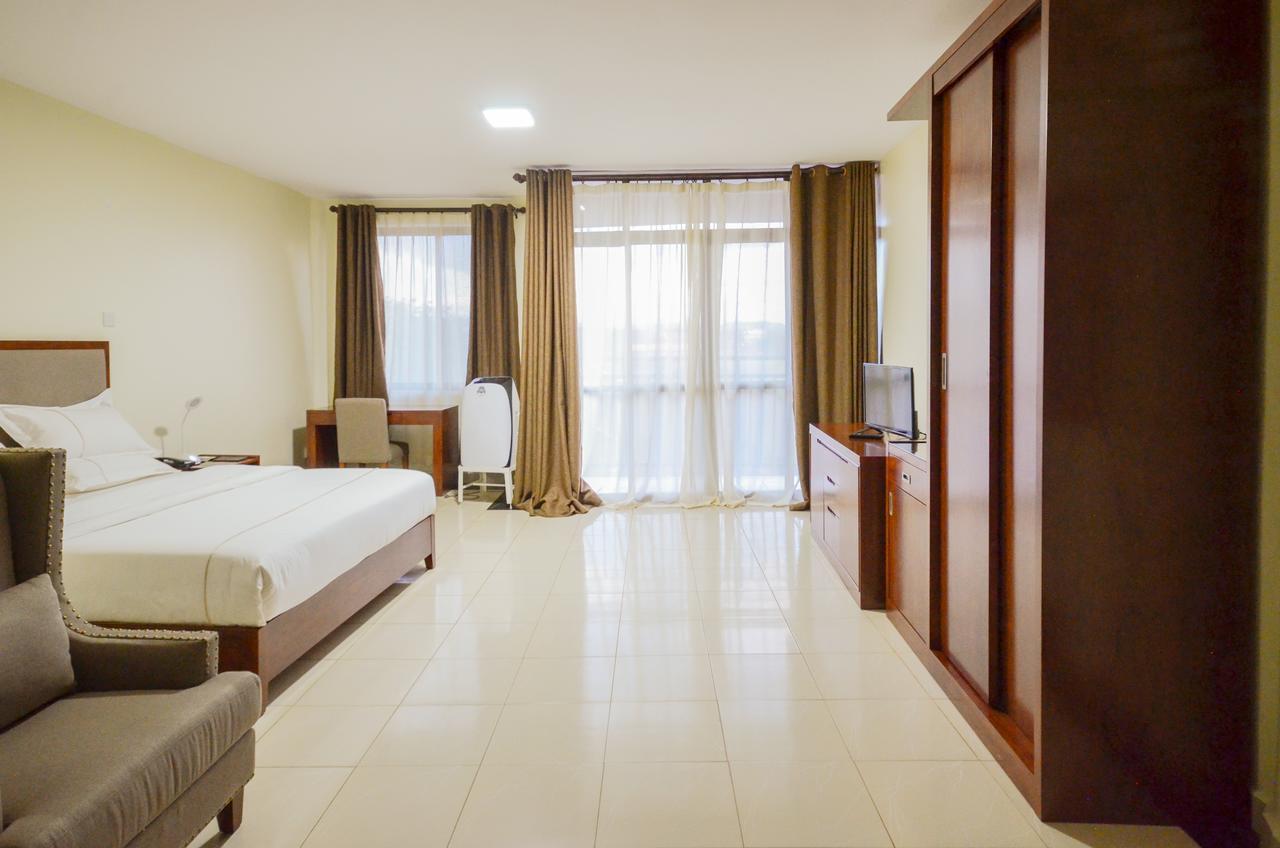 Igar Plaza Hotel Jinja Zewnętrze zdjęcie