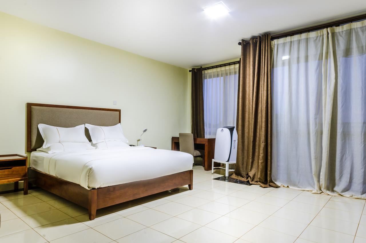 Igar Plaza Hotel Jinja Zewnętrze zdjęcie